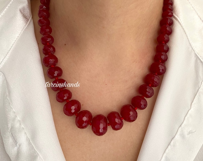 Hand Knotted Big Bold Red Agate Necklace with Toggle Clasp , Gold Filled Agate Necklace , Chunky Red Gemstone Necklace , Gift For Women