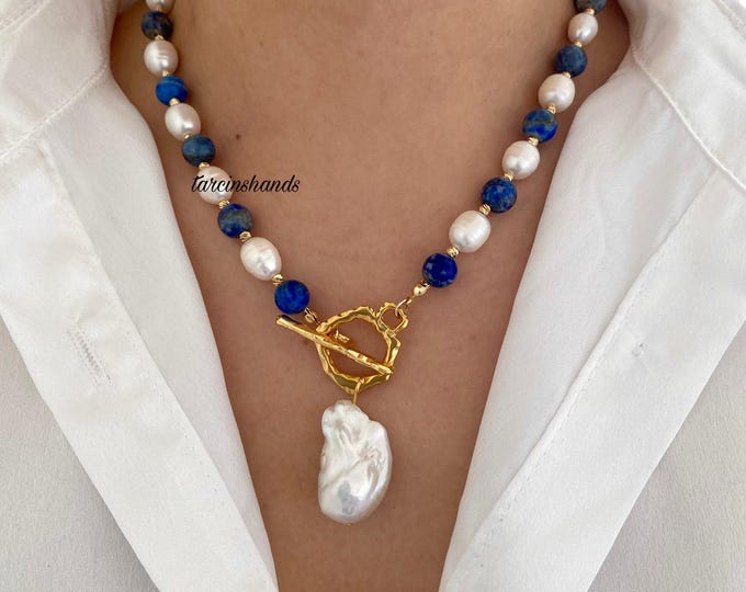 Lapis Lazuli and Pearl Gold Toggle Necklace with Baroque Pearl Pendant , Navy Blue Gemstone Necklace with Real Pearl , Statement Gemstone