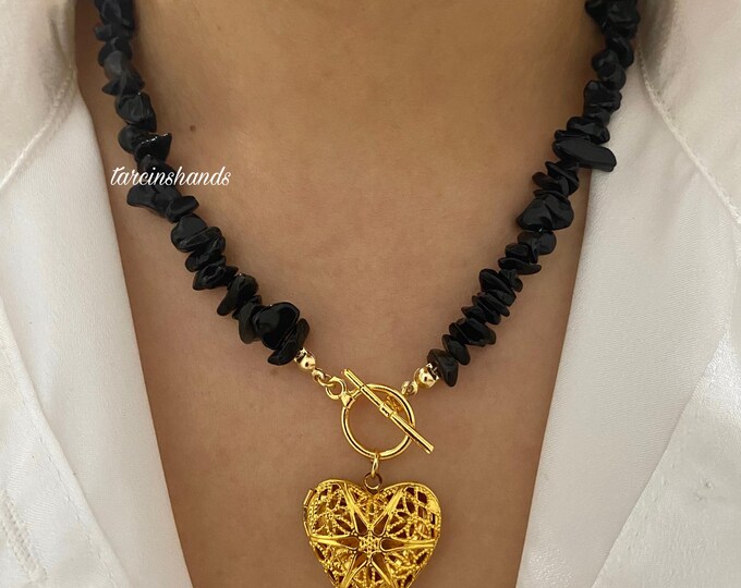 Heart Locket Onyx Gold Filled Necklace with Toggle Clasp , Beaded Onyx Necklace, Gift For Her, Gold Locket Necklace,Anniversary Gift