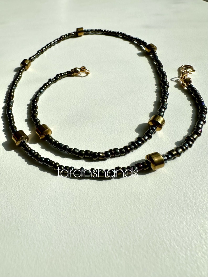 Collar de hematita de oro para hombres y cuentas de semillas que reflejan el color hechas a mano Regalo para él Collares para hombres imagen 4