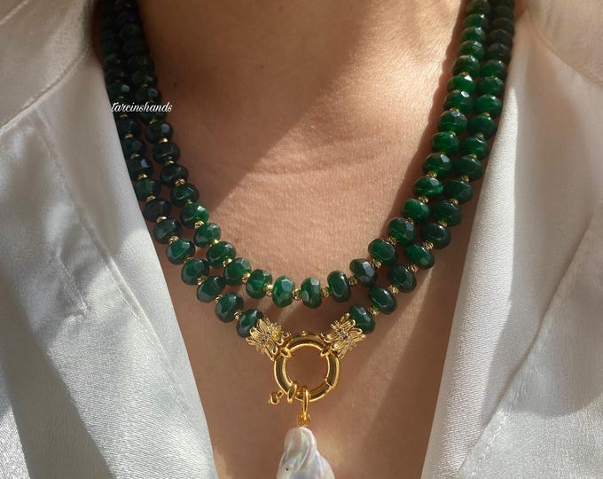 Multistrand Green Agate Gold Necklace with Baroque Pearl Pendant , Green Gemstone Statement Necklace , Chunky Agate Necklace For Women