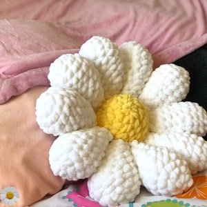 Daisy Flower Crochet PDF Pattern Downloadable