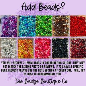 a bunch of beads that are in different colors