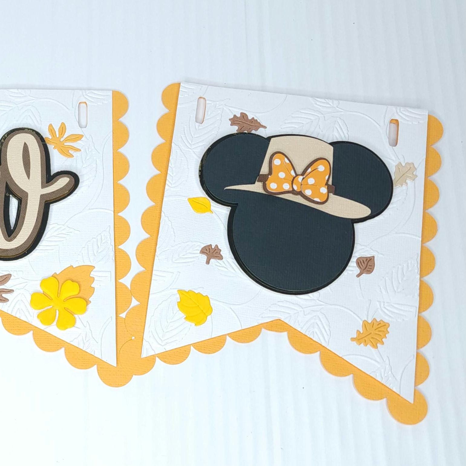 Mouse Inspired Thanksgiving Garland Banner | 20-Piece Fall Decor | DIY Assembly For Parties