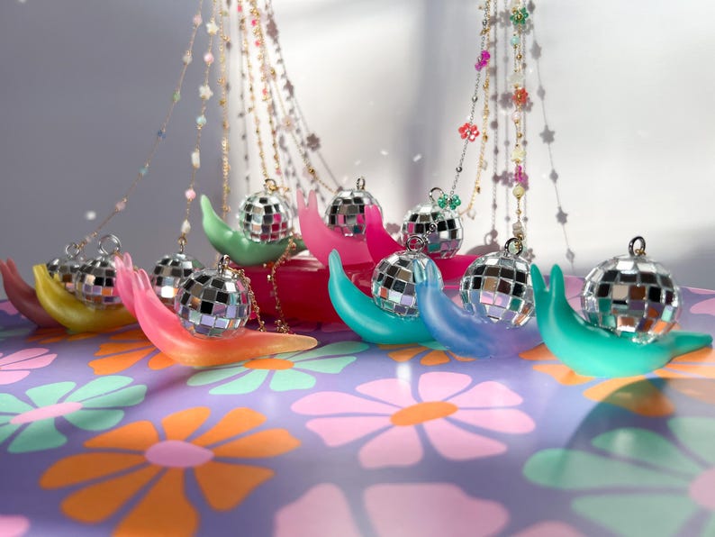 Disco Snail Figurine Suncatcher, Dopamine Decor, Rainbow Snail Figurine, Neon Home Decor, Kawaii Decor, Sun Catcher Window Figurine, Funky image 20