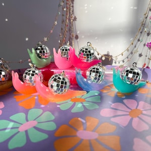 Disco Snail Figurine Suncatcher, Dopamine Decor, Rainbow Snail Figurine, Neon Home Decor, Kawaii Decor, Sun Catcher Window Figurine, Funky image 18