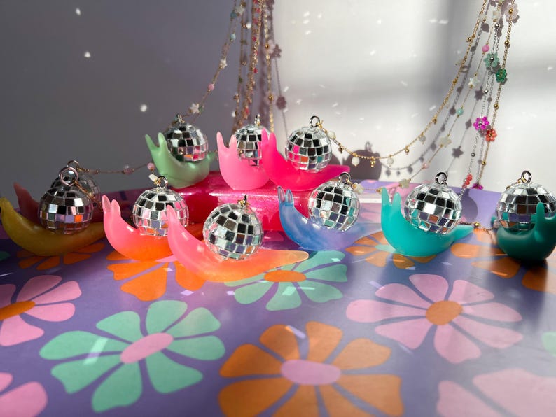Disco Snail Figurine Suncatcher, Dopamine Decor, Rainbow Snail Figurine, Neon Home Decor, Kawaii Decor, Sun Catcher Window Figurine, Funky image 18