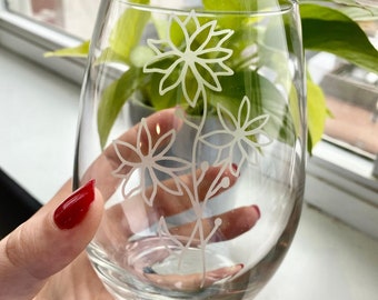 Etched Birth Flower Wine Glass: Custom 15oz Stemless Glass