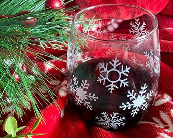 Bicchiere da vino con fiocco di neve, bicchiere natalizio, tazza di fiocco di neve, bicchiere da vino senza stelo, vetro inciso personalizzato, bicchiere da vino inciso con fiocco di neve, bicchiere di Natale