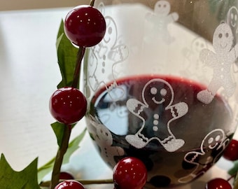 Etched Gingerbread Man Stemless Wine Glass, Holiday Glassware