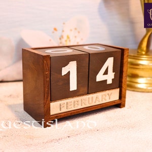 Wooden Block Calendar A Touch of Nature on Your Desk Reusable Calendar ...