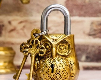 Brass Padlock Owl Handcrafted Beautiful Antique Design-Padlock Home Decor And Gifting For Wedding, Anniversary, Christmas Decorations