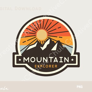 Puede incluir: Un logotipo de estilo vintage con una silueta de cordillera, un sol con rayos y el texto "MOUNTAIN EXPLORER" en un círculo negro con borde blanco.