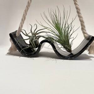 Ceramic air plant hanger, W shaped air plant holder
