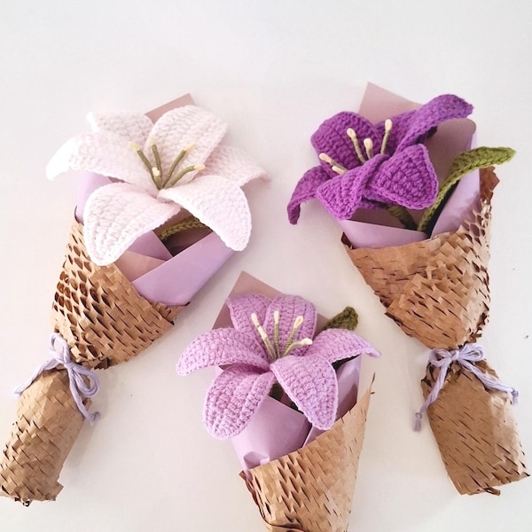 Crochet Flower,Crochet Lilly, Mother's Day Gift,Christmas Gift,Teacher's Gift,Valentines Day Gift,Graduation Gift,Crochet bouquet