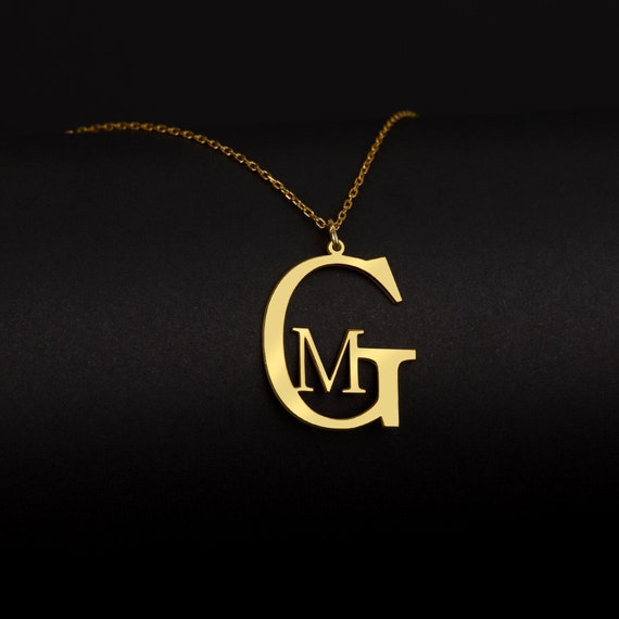 Sideways Initial Necklace 18K Gold Plated Stainless Steel Large Letter  Necklace Big Initial Pendant Monogram Name Necklace for Women, Metal :  Amazon.co.uk: Fashion