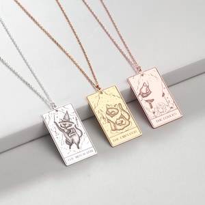 Kat tarotkaart ketting, mystieke sieraden, de tovenaar-hanger, de keizerbedel, de ketting van de geliefden, heksachtige esthetiek, leuk kattencadeau