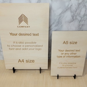 Gepersonaliseerde houten bord met zwarte standaard | Aangepaste gegraveerde tekst op A4-, A5-, A6- en A7-formaten | Bureaudecoratie, Accessoires voor thuiskantoor