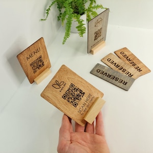 Kundenspezifisches QR-Code-Menü-Schild, kundenspezifisches graviertes hölzernes Restaurantschild, QR-Code-Holzschild für Cafe-Bar-Soziale Medien, kontaktlose Zahlungen