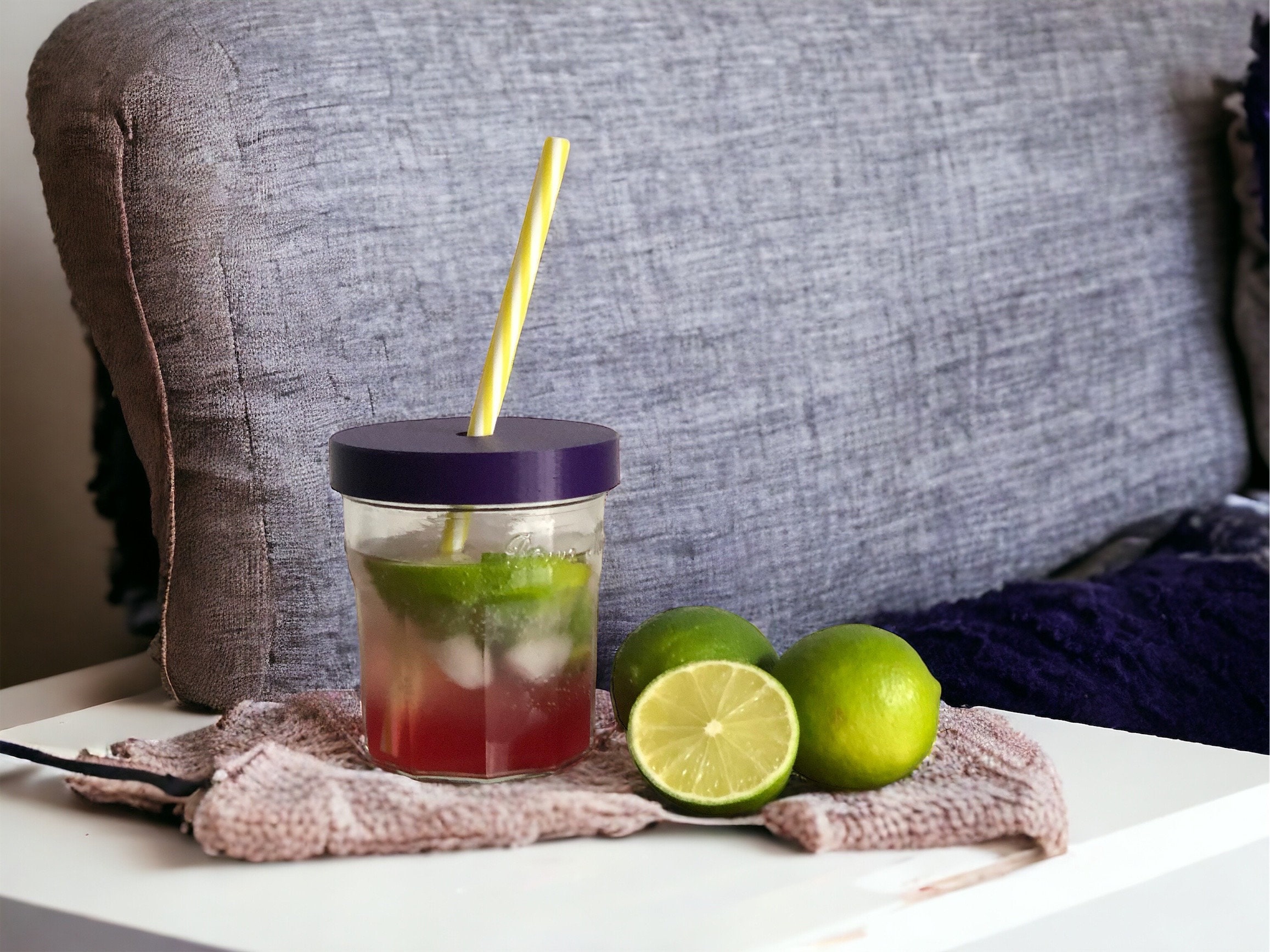 Decorative drinking straw or one-hole flower saver lid for the Bonne Maman jam jar