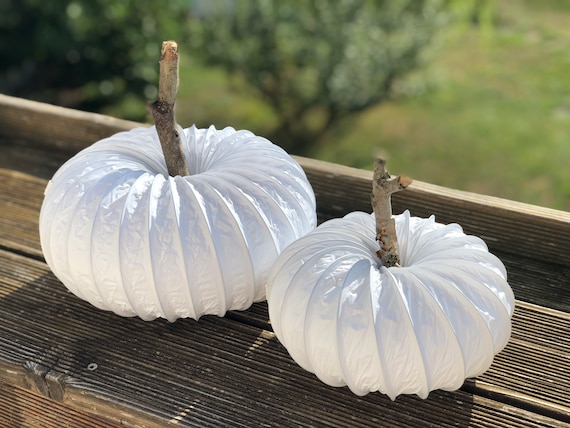 2er-Set Leuchtender Kürbis, groß + klein, weiß mit TIMER, Leuchtkürbis, Herbst, Deko-Kürbis