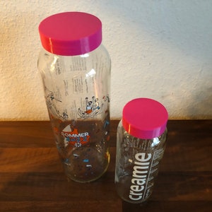 Colored 3D lid for TRUE FRUITS bottle image 1
