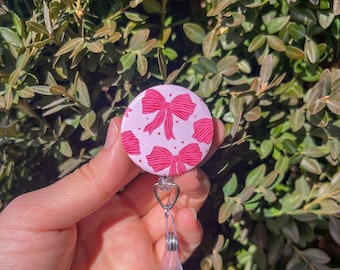 Nurse Badge Reel, Krankenschwester Abzeichen Reel, Schleife mit rosa Schleife