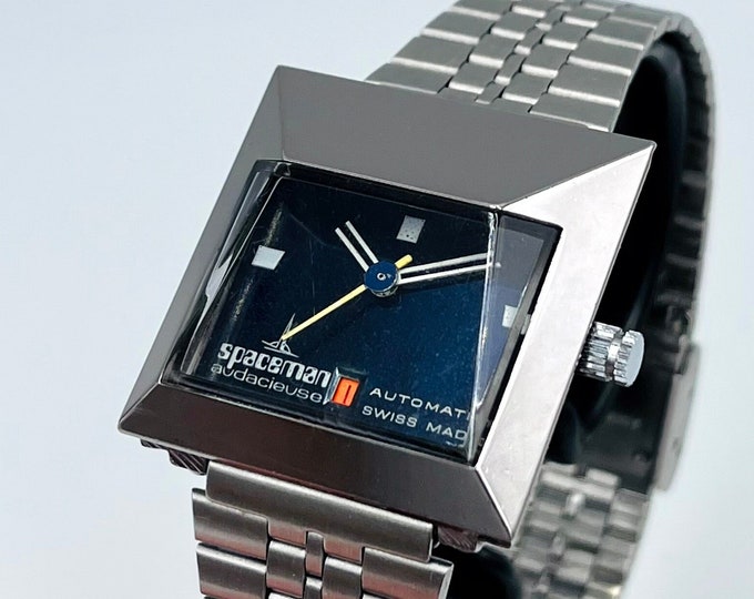 1974 Spaceman Audacieuse White dial original wristwatch designed by Andre Le Marquand