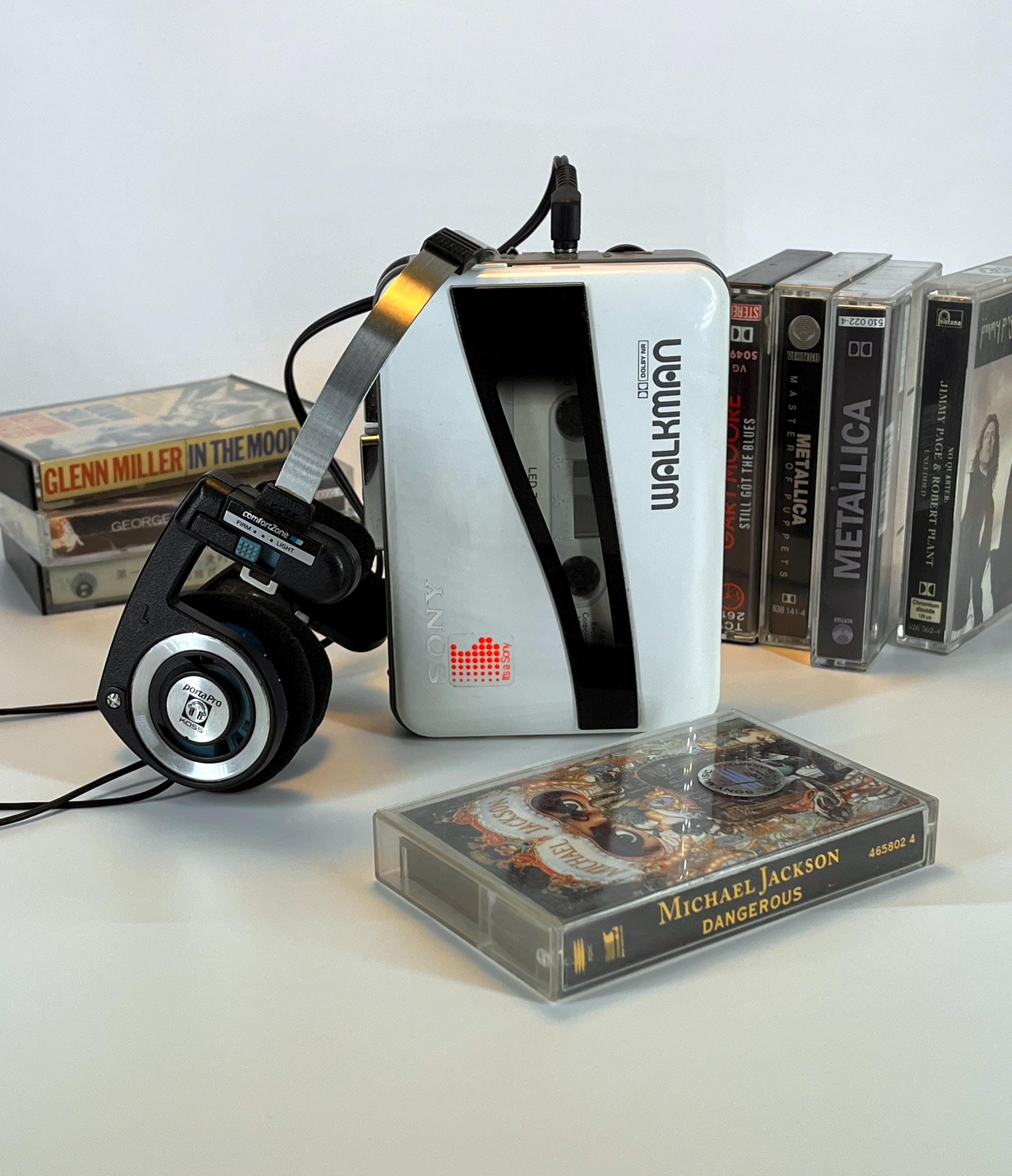 Vintage Sony Walkman WM-38, Cassette Player, Made in Japan - Etsy