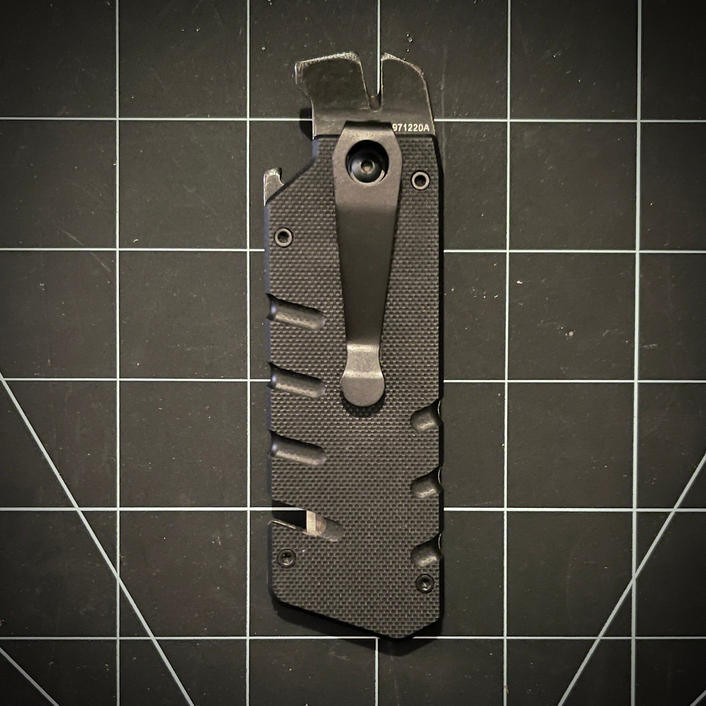 Gerber Prybrid Utility Knife Review - 8 Tools in 1, but is it any Good? 