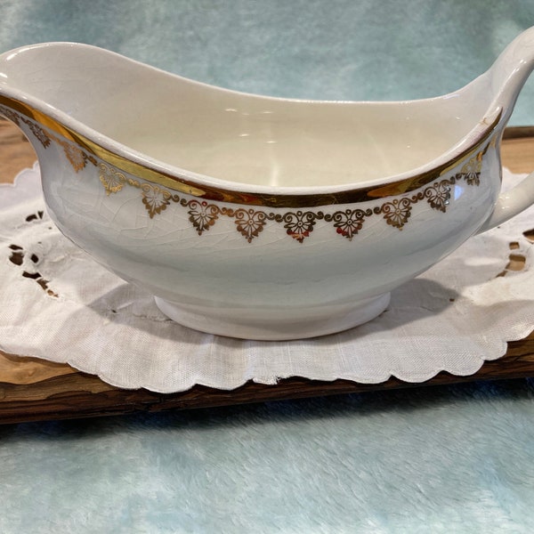 WS George Derwood Vintage China Gravy Boat Tableware w Crazing 4" Tall