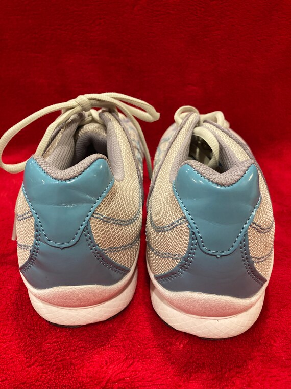 New Z Traction Technology Bowling Shoes Curves Size 8… Gem