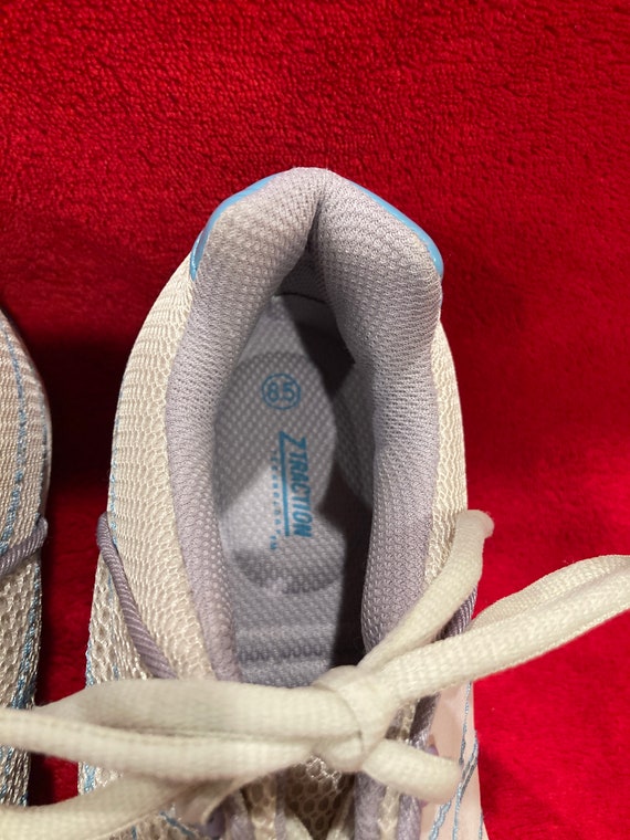 New Z Traction Technology Bowling Shoes Curves Size 8… Gem