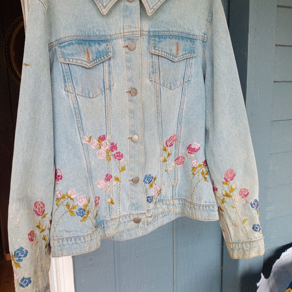 Vintage embroidered denim jacket for women size 8-free shipping