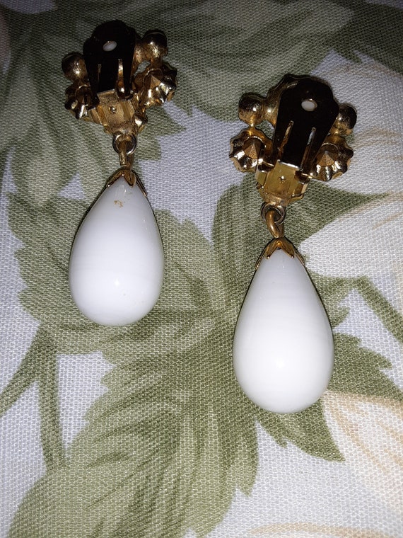 Vintage Elegant Clipon earrings - image 2