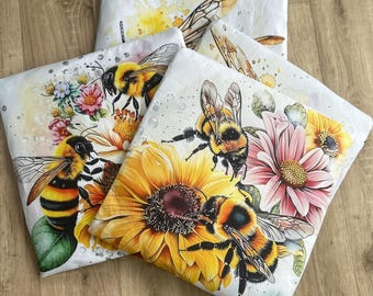 XL Cross stitch or craft Project Bag: Bee Design, Padded & Lined