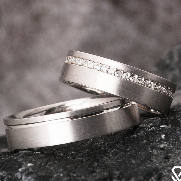 Silberne Eheringe für Sie und Ihn – Ehering-Set aus 925er Sterlingsilber – Eheringe mit Zirkoniasteinen für Paare. Paar Ringe