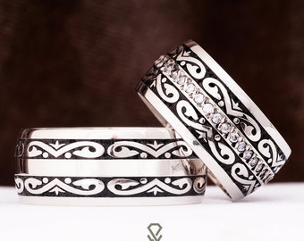 Juego de anillo de boda negro - Anillos de boda de plata oxidada de él y de ella - 925 Sterling Zirconia Stone Inset Silver Wedding Band Set