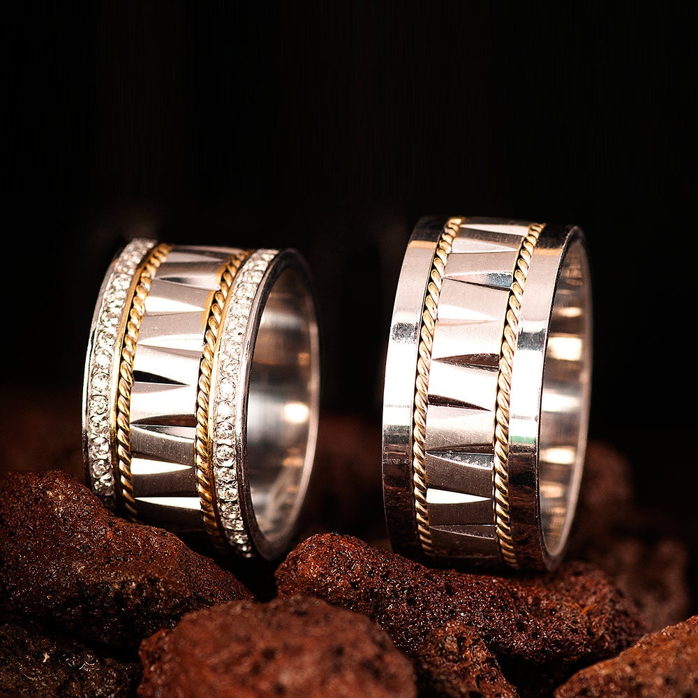 Wedding Rings Set, His and Hers Couples Rings. Silver Wedding
