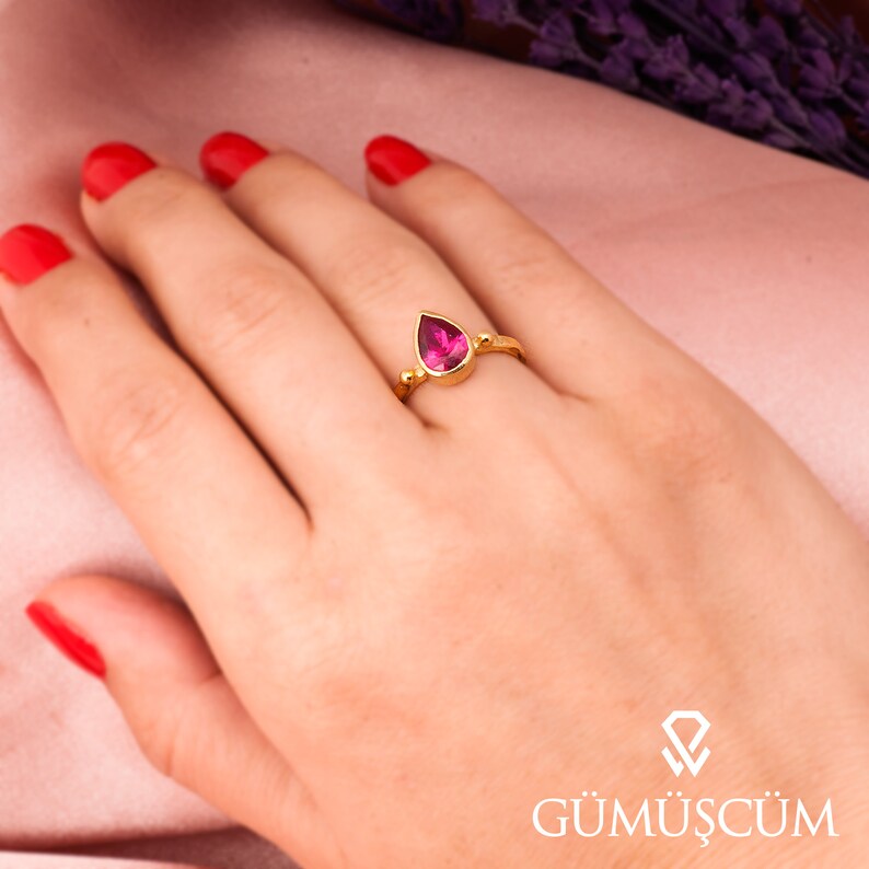 ruby Ring,
red ruby Ring,
ruby Silver Ring,
Gemstone Ring,
Woman Silver Ring,
Amber Gold Ring,
24K Gold Plated Ring,
Silver Ring,
Woman Ring,
Silver Woman Ring,
Statement Rings,
Mother day gift,
Baltic Amber Ring,