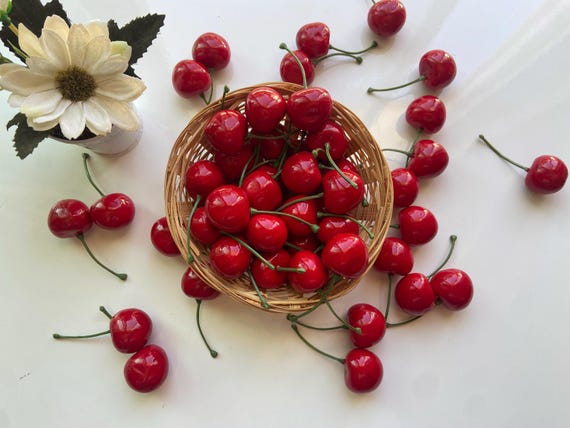 Lot De 30 Cerises Décoratives Artificielles - Fausses Fruits Rouges Pour Décoration Table, Centre, DIY (2.5cm)