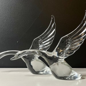 1940s SWANS Taking Flight Set of 2.