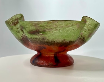 1930s BEAUTIFUL ART GLASS Bowl with Hand-Made Chipped Ice exterior