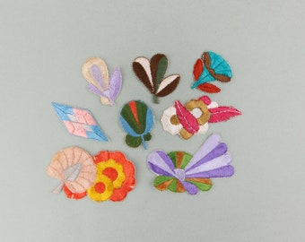 Collection of 8 Vintage Embroidered Flower and Art Deco Shape Appliques in Pastel Colours