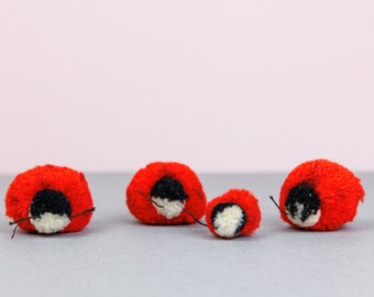 4x Vintage Steiff Miniature Pom Pom Ladybirds, Wool Toy Ladybugs 1960s Black, Red and White 3x 5cm, 1x 3cm