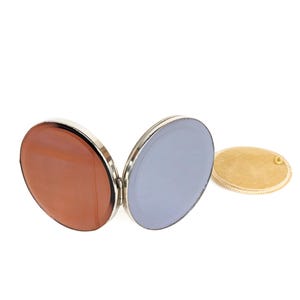 Vintage Round Mirrored Compact, Beveled Mirrored Exterior, One Side is Rose Gold Colour the other a Silvery Blue