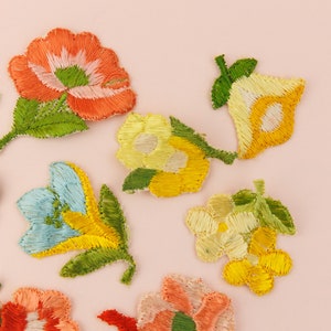 Collection of 12 Vintage Embroidered Flower Appliques in Peach Pink and Yellow, Silk Floral image 3