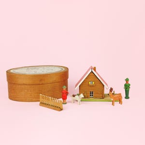 Vintage Boxed Erzgebirge Wooden Farm House, Dog, Deer, Fence and Figures, Painted Wood, German Folk Art