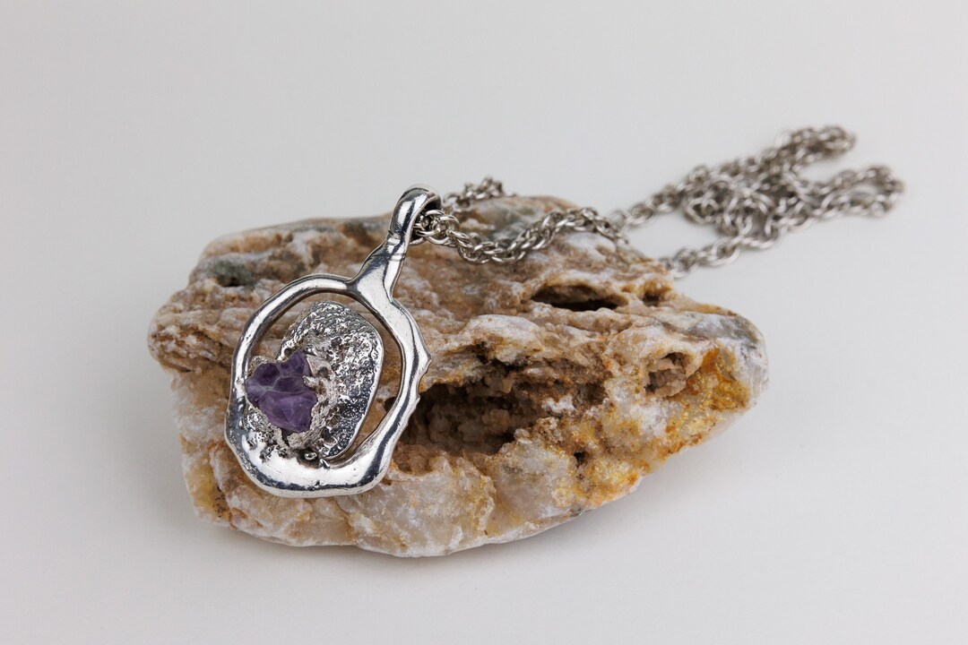 Vintage J Hull Modernist Pendant Necklace on Chain, 60s 70s, Amethyst