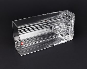 Tapio Wirkkala for Iittala, a Modernist Sointu glass vase, circa 1960s, 20th Century Modernist Glass